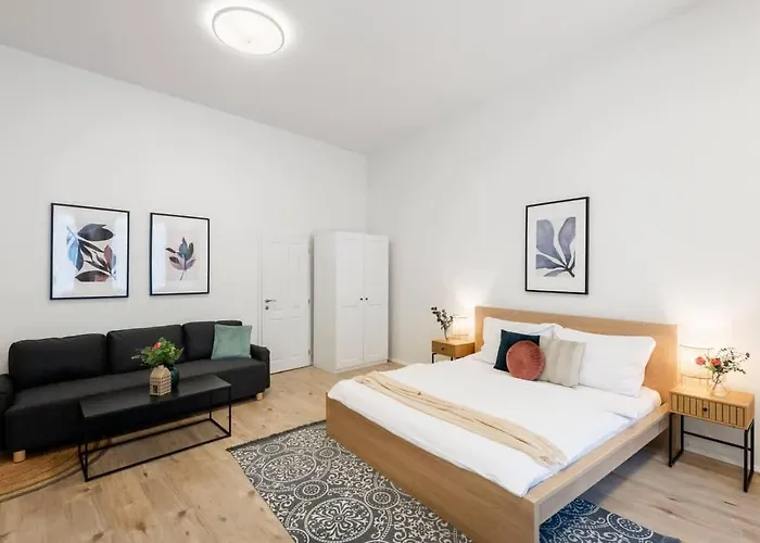 Elegant Spacious Old Town Praga