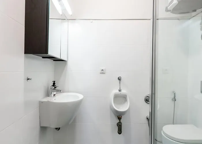 Elegant Spacious Old Town
