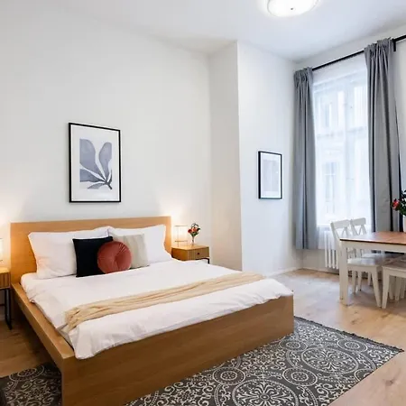 Apartamento Elegant Spacious Old Town Praga