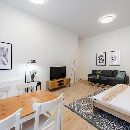 Elegant Spacious Old Town Praga